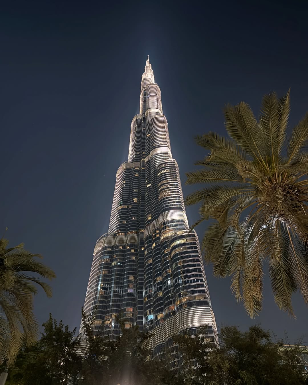Burj Khalifa hits hard at night