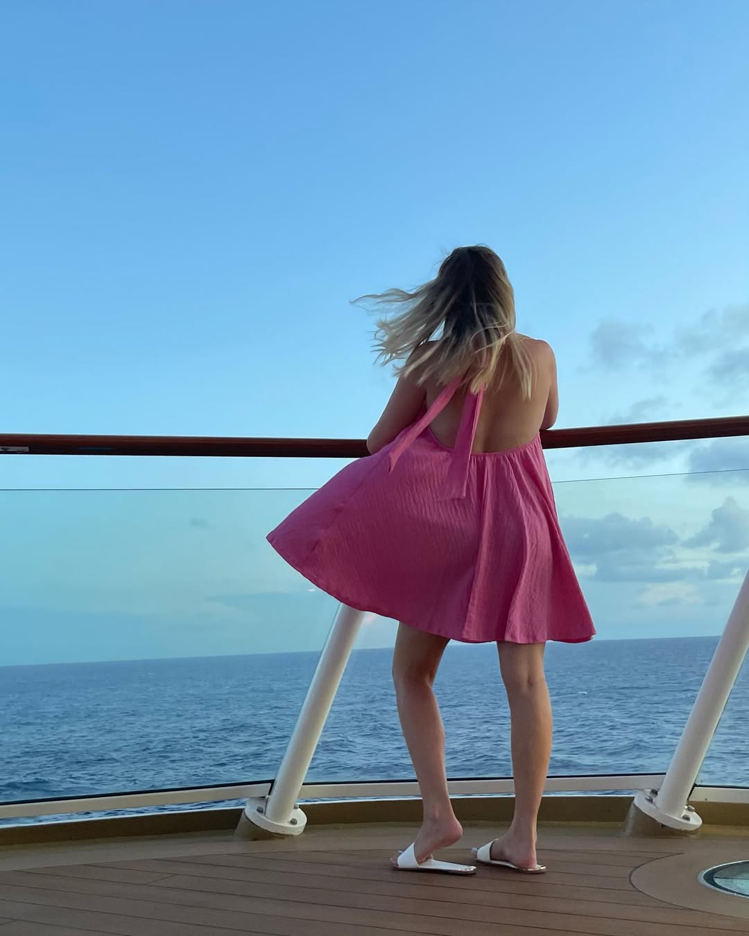 Light breezy dress for hot cruise days