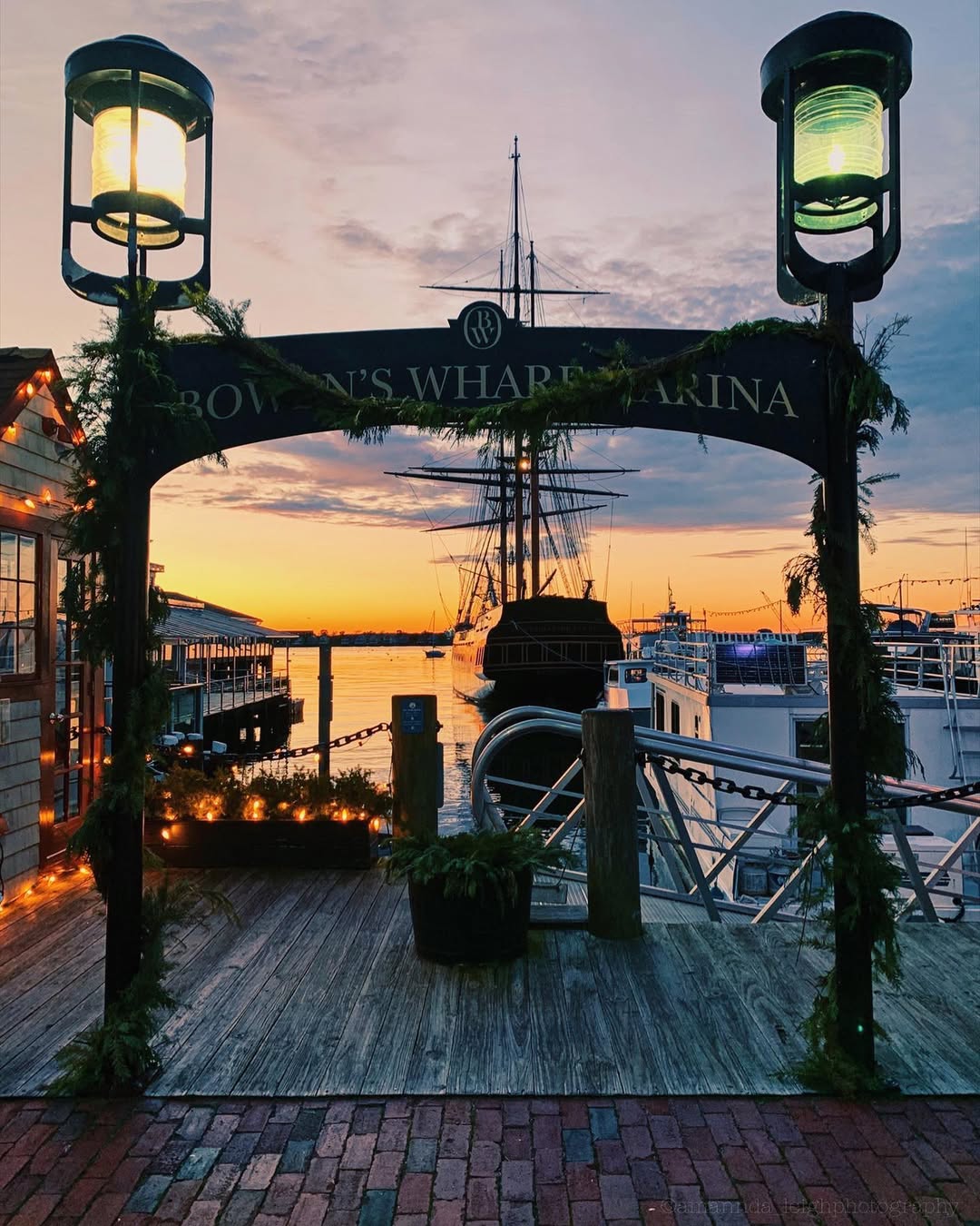 Merry Christmas Eve from Bowen’s Wharf, Newport
