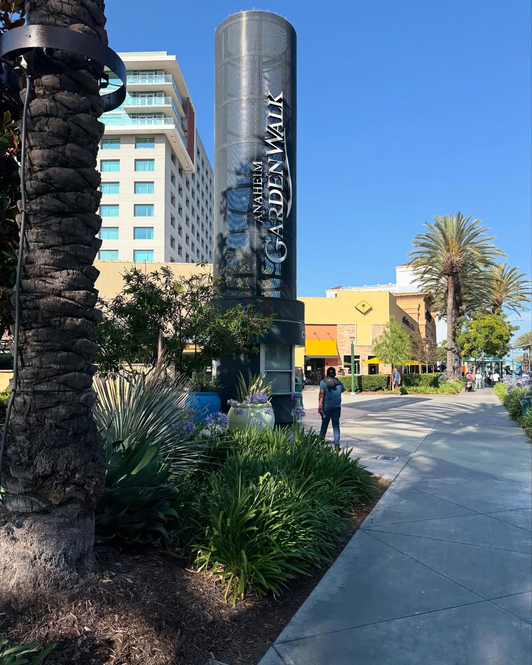Anaheim Gardenwalk