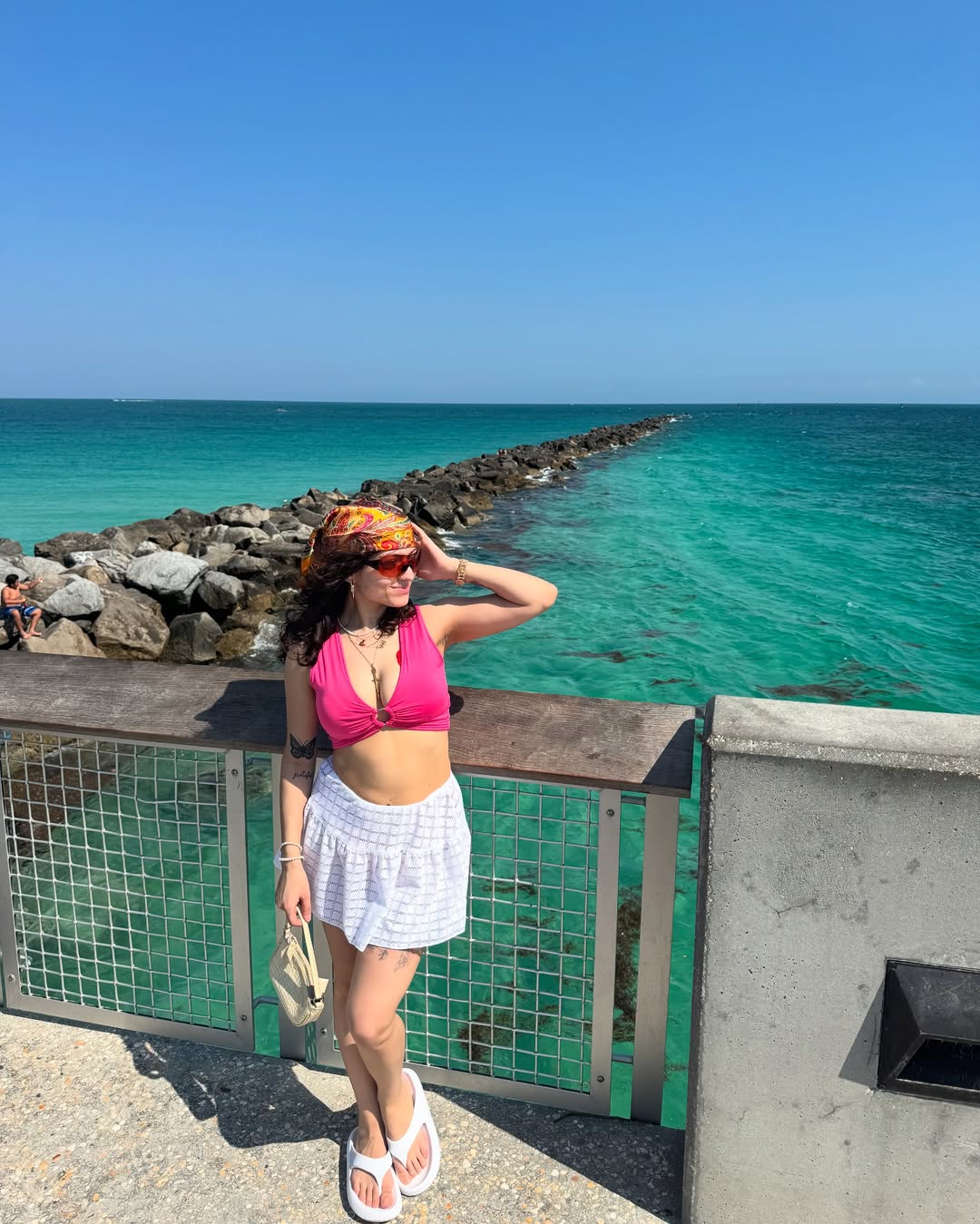 Cotton shorts, comfy footwear