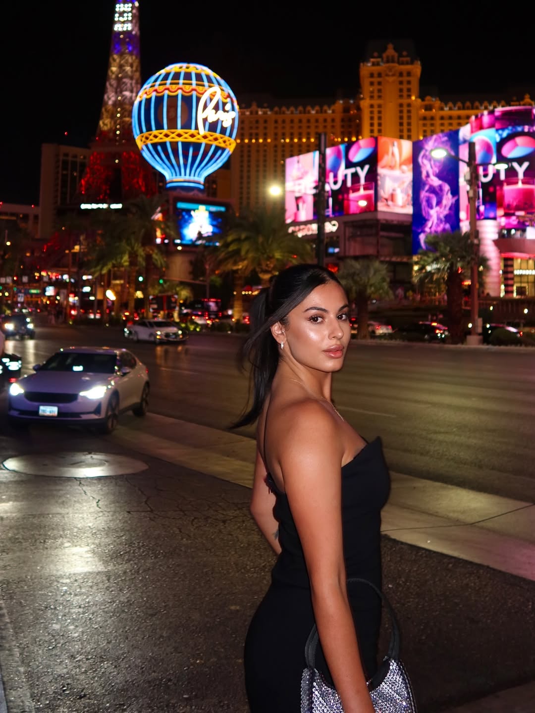 Elegant yet glamorous