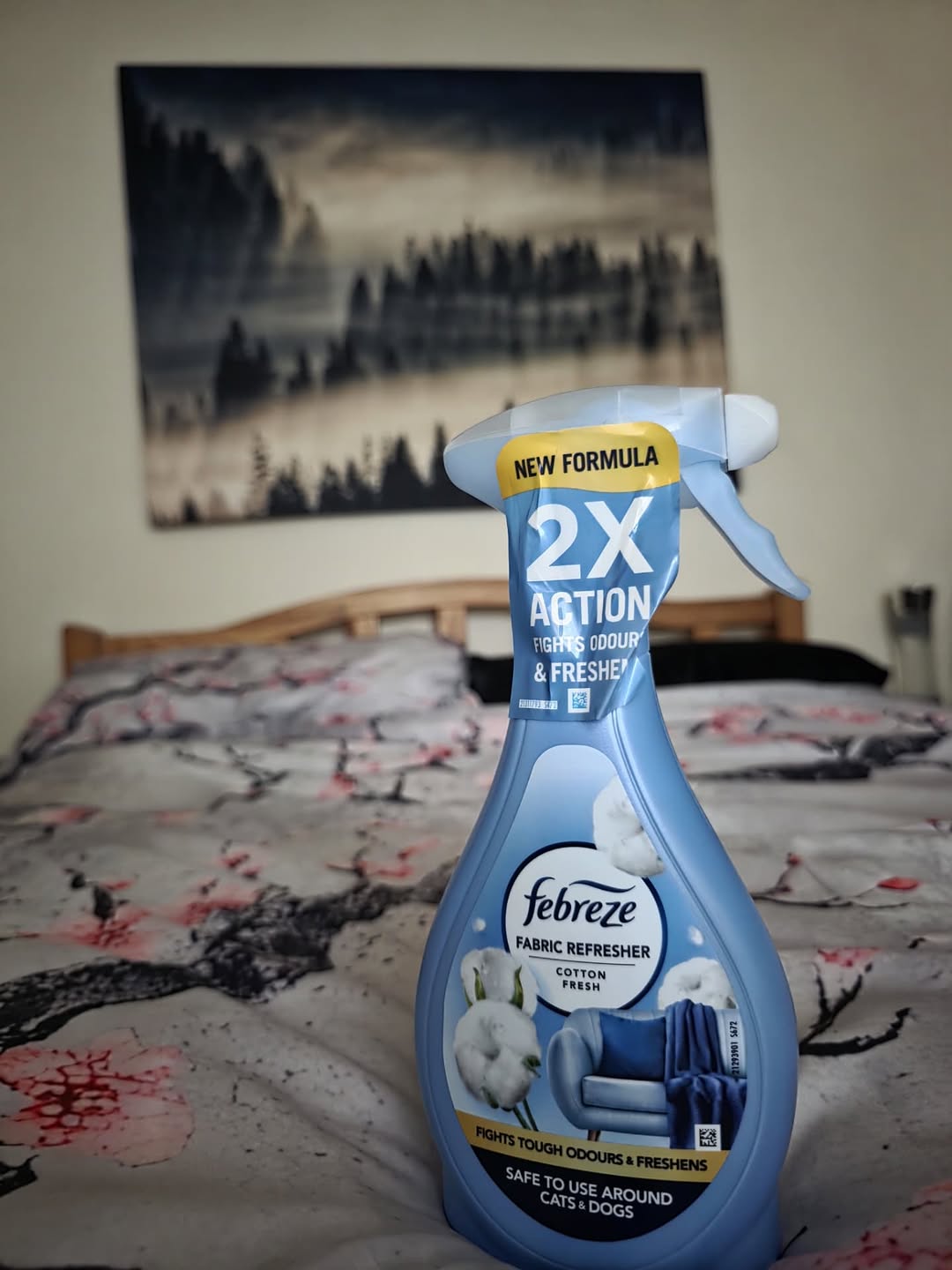 Fabric refresher spray