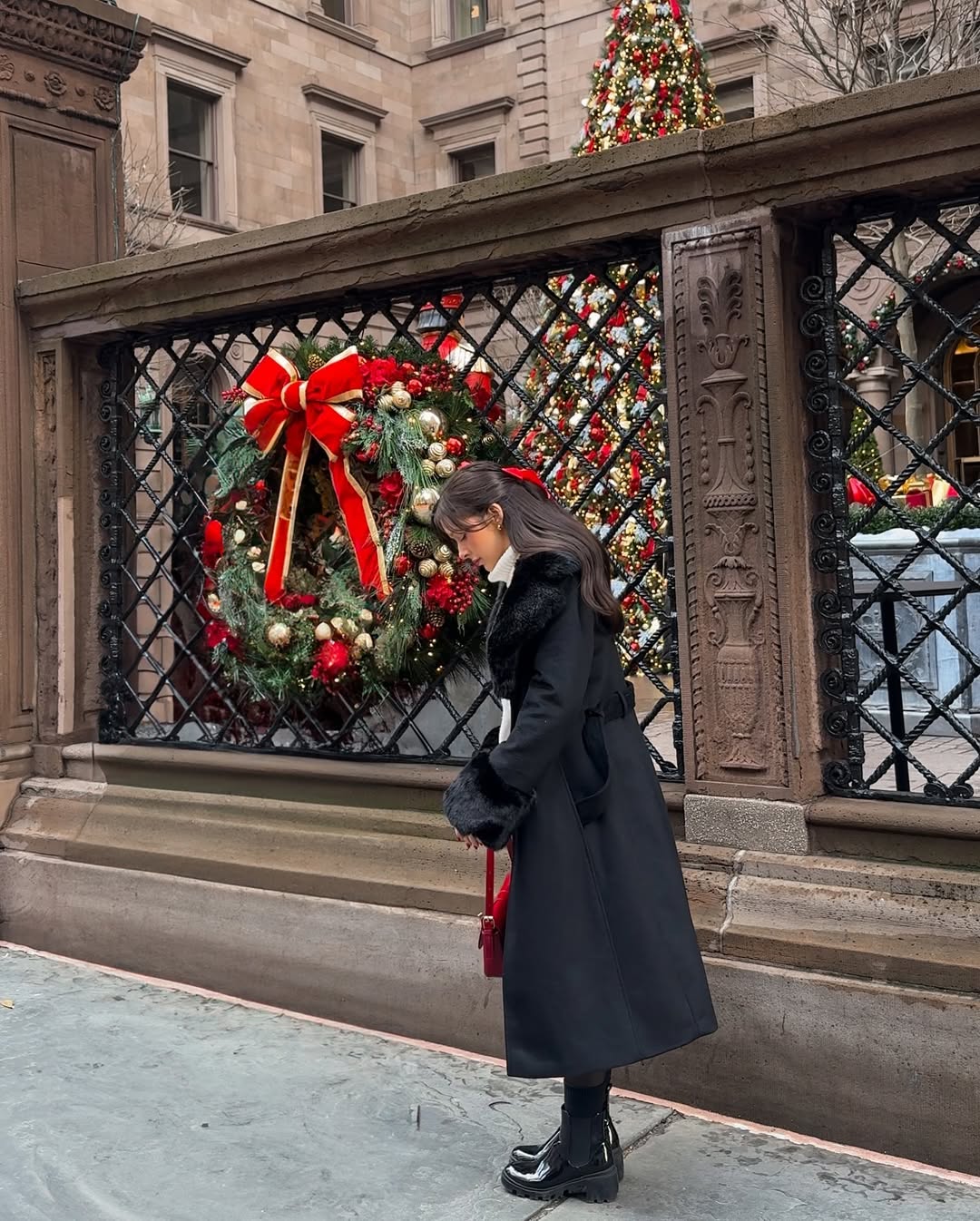 Heavy trench coat to battle NYC winter during Christmas