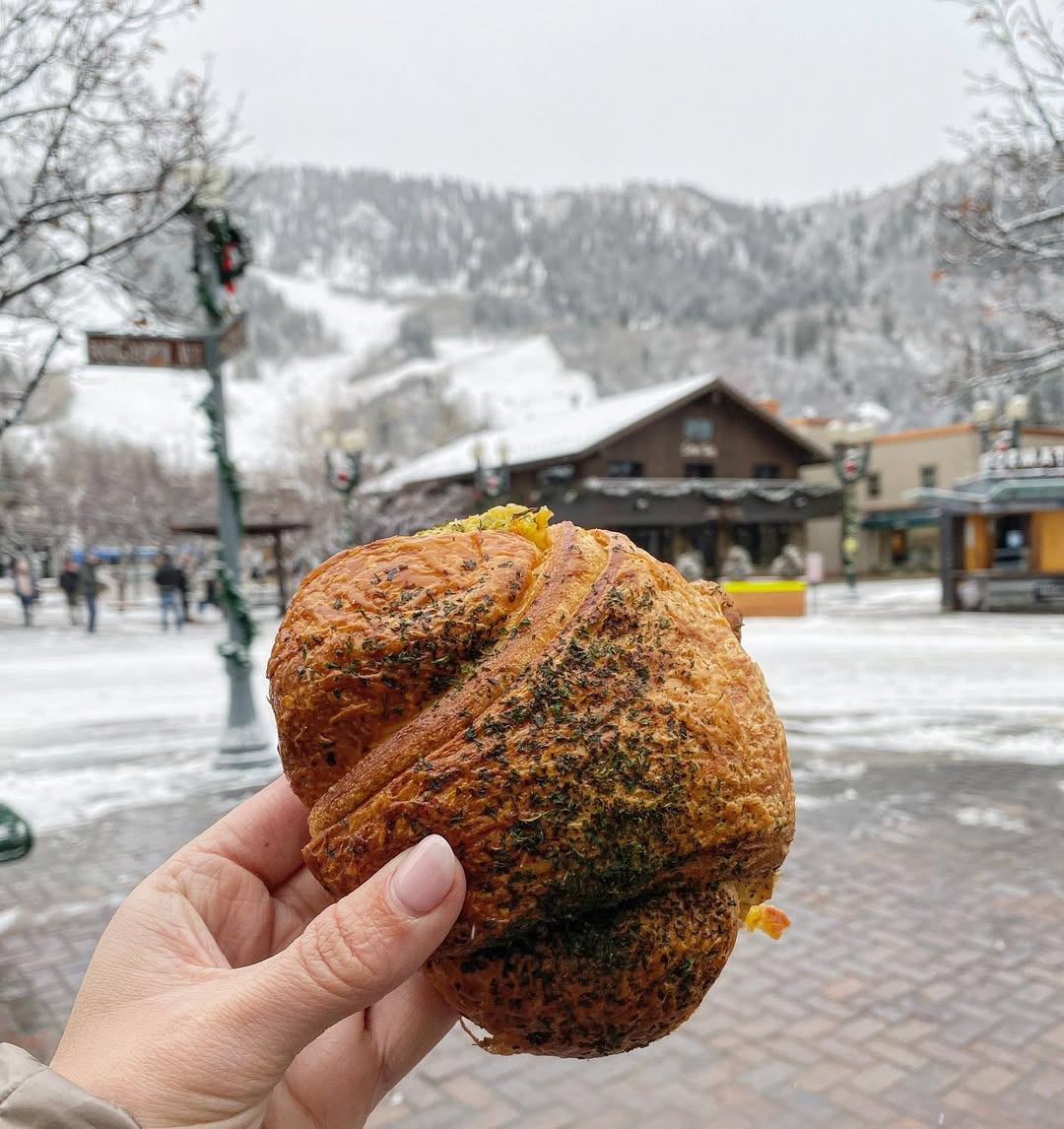 Paradise Bakery's Spinach and Cheese Croissant