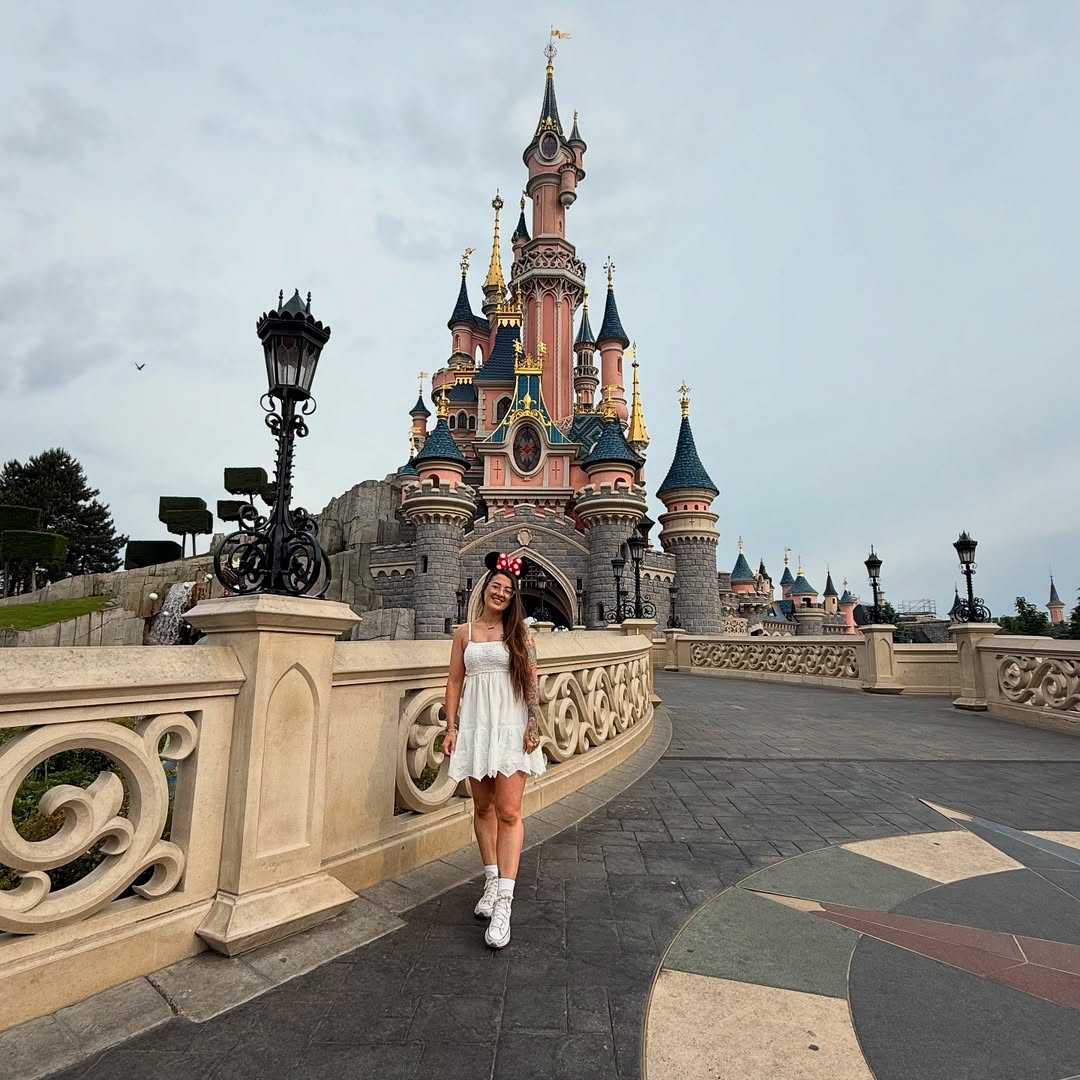 Image credit: instagram@christinelever