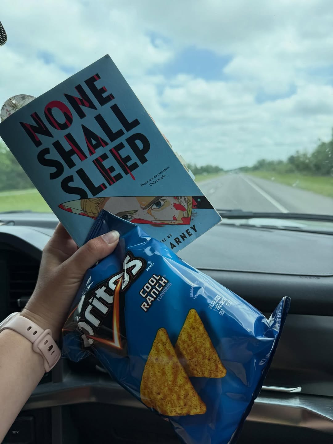 Image source: Instagram@her.never.ending.tbr