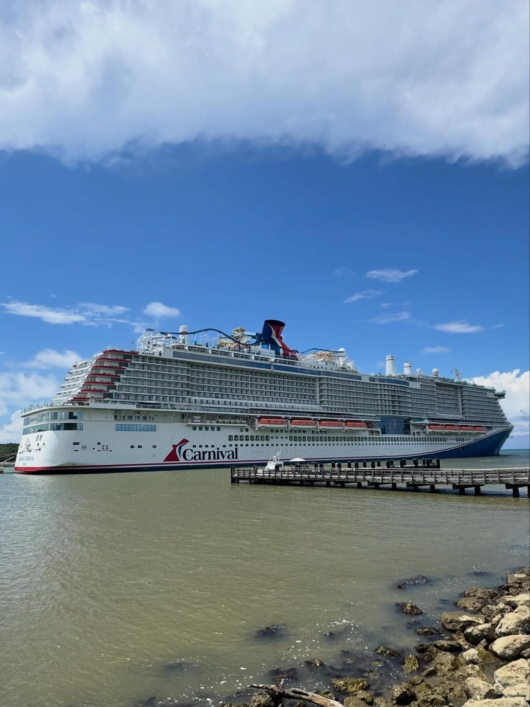 Image source: Instagram@cruise_ing_director_adam