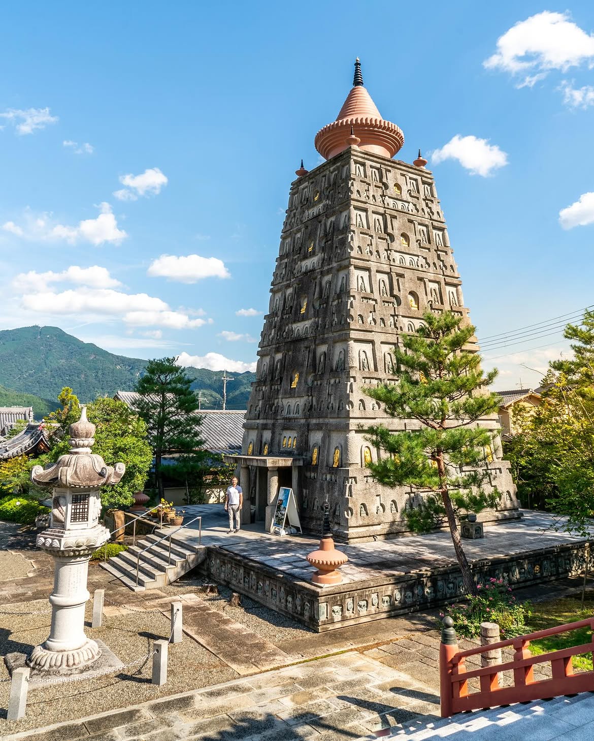 A full-scale replica of India’s Mahabodhi Temple hidden in Kyoto at Myōman-ji Temple